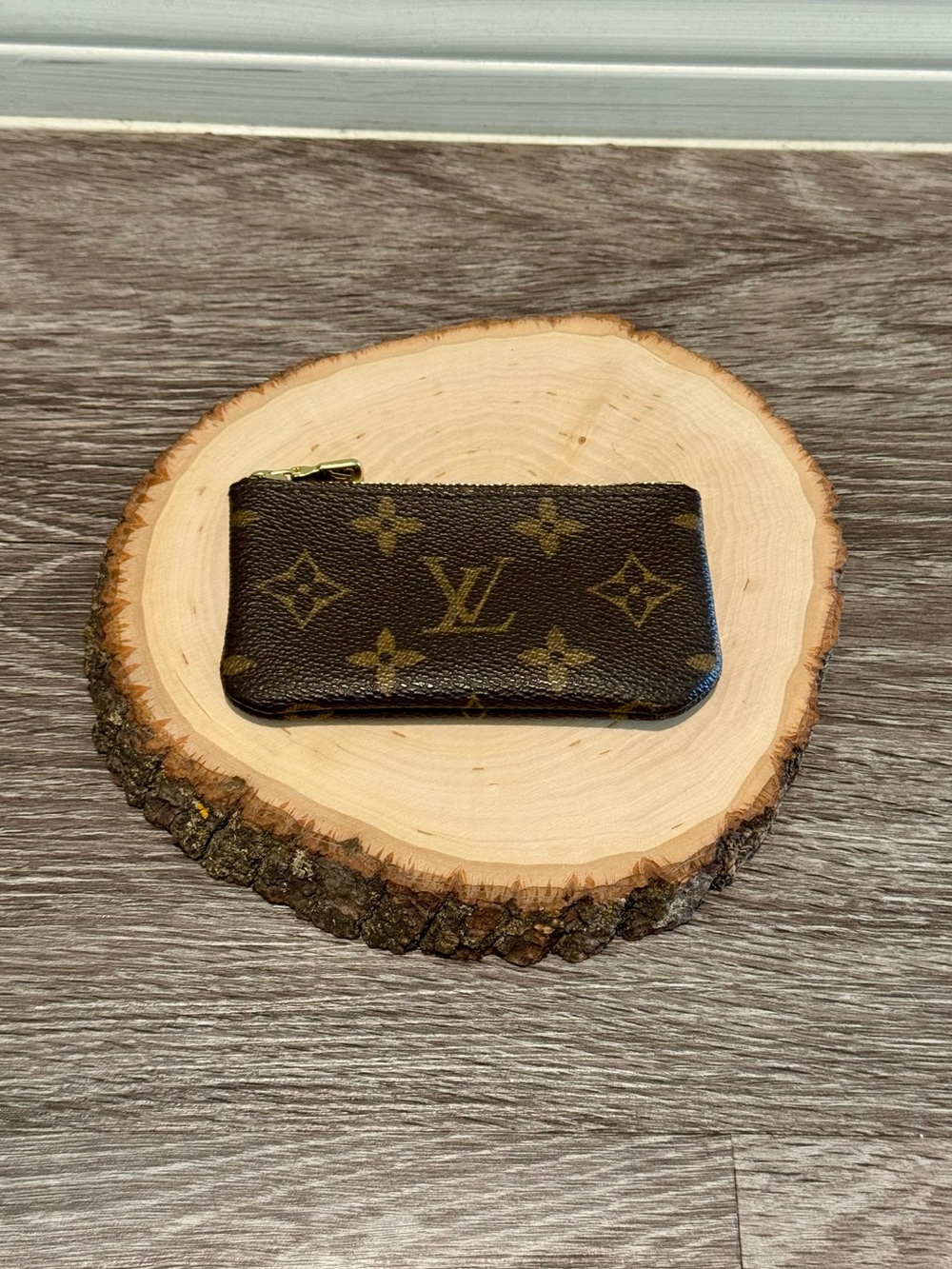 Authentic Louis Vuitton Key Pouch in Monogram canvas. Vintage LV